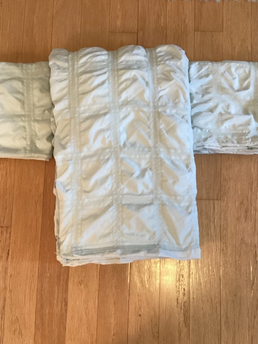 Sea foam Green puffyDuvet Cover - and 2 king pillow shams